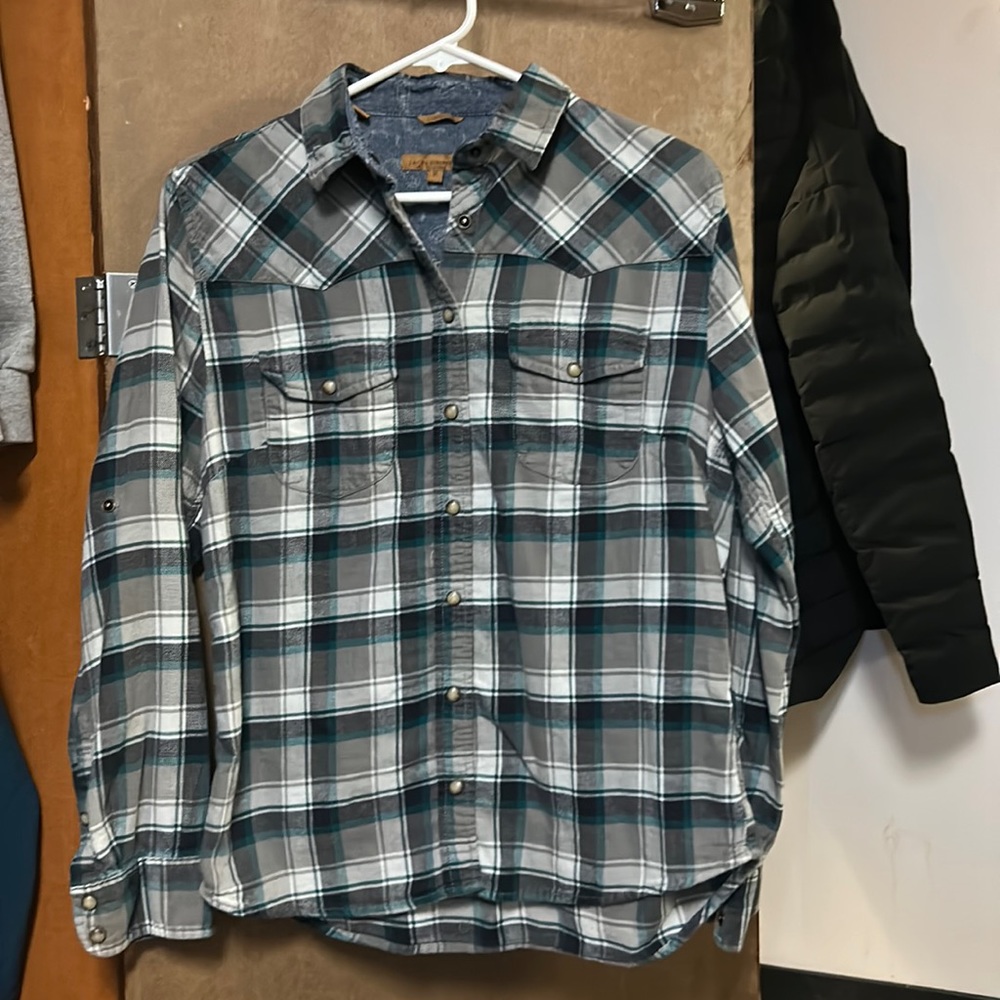 Jachs girlfriend flannel!